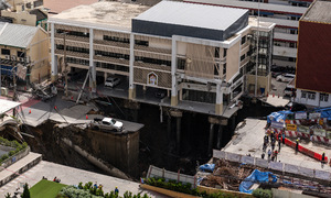 Giant sinkhole opens in central Bangkok