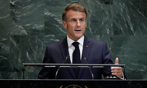 Trump can only win the Nobel peace prize if he ends the Gaza conflict, says Macron