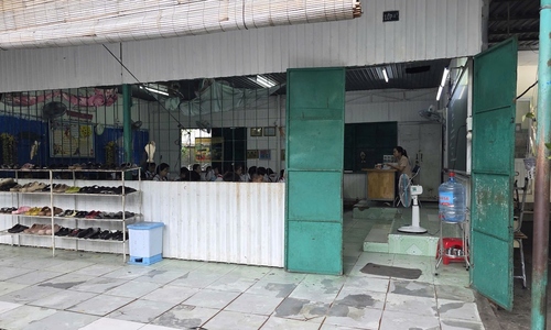 Tin classrooms plague Ho Chi Minh City school