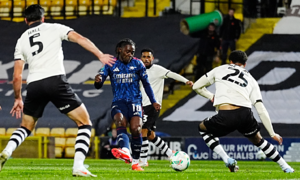 Eze's debut goal propels Arsenal in League Cup
