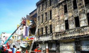Fire spreads from house to bank branch, causing estimated damage of over 2 billion VND