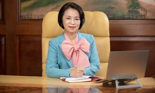 Pham Thu Huong becomes a USD billionaire