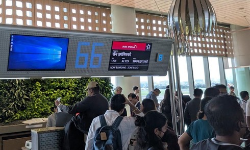 H1B visa holders race to re-enter the US