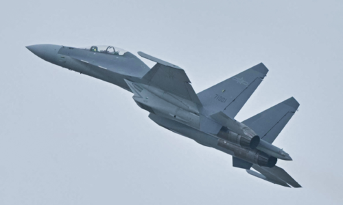 Chinese pilot boasts of "locking onto two foreign stealth fighters simultaneously"