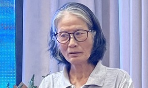 Writers urged not to undermine each other