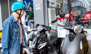 FE Credit launches incentives for VinFast electric motorcycle purchases