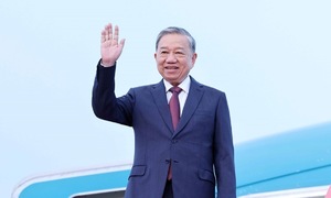 General Secretary To Lam arrives in Pyongyang, begins visit to North Korea