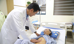 Should elderly cancer patients avoid "the knife"?