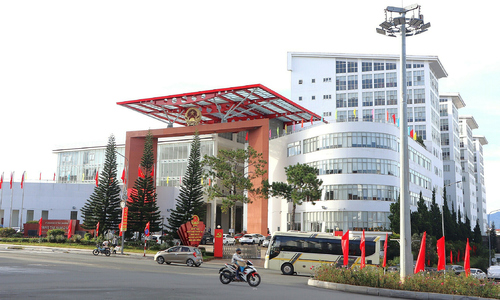 Lam Dong considers building new administrative center