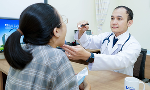 Runny nose, phlegmy cough: what do these symptoms signal?