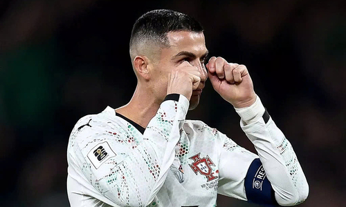 Portuguese coach: 'Ronaldo not violent, only pushed opponent'