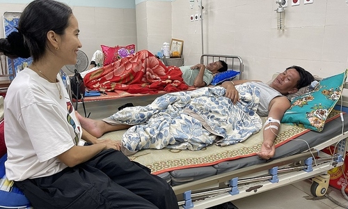 Three Ly Son fishermen escape death at sea with muscle damage