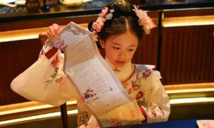 Inside Beijing's 'time-travel' restaurant