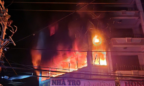 Fire at 4-story house in central Nha Trang