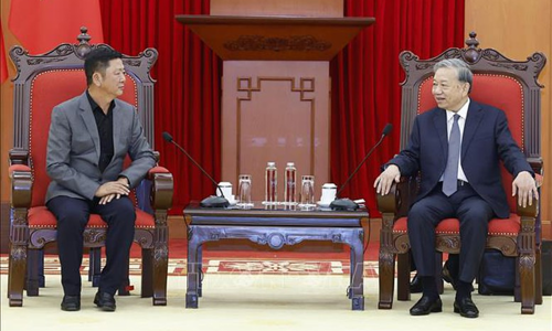 Chinese group commits to invest no less than 10 billion USD in Vietnam