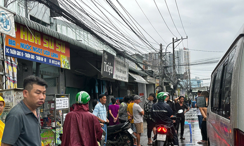 Two uncle and nephew collapse after deadly brawl