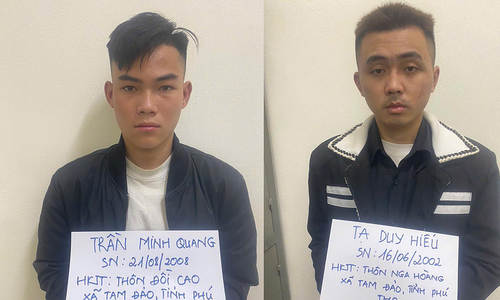 Man breaks into homeowner's bedroom at midnight, steals phone