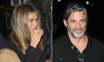 Jennifer Aniston dines with new boyfriend