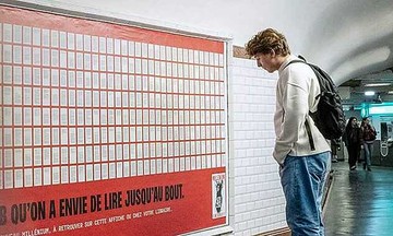 French publisher posts novel content in metro station
