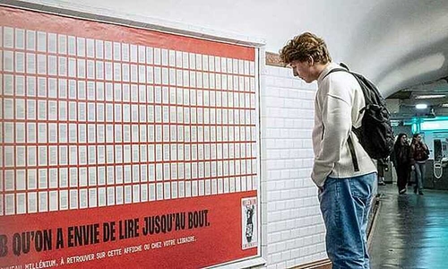 French publisher posts novel content in metro station