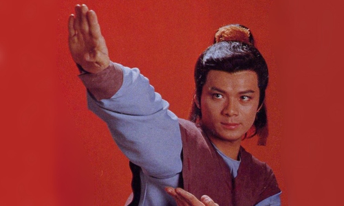 Felix Wong reenacts the eighteen dragon-subduing palms