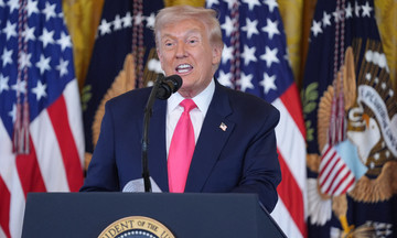 Trump reverses stance, supports release of Epstein files