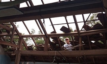 Tornado damages 20 homes, snaps numerous utility poles