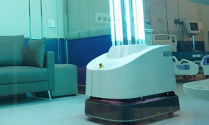 Cho Ray hospital uses robots for operating room disinfection