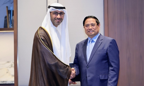 Prime minister proposes Kuwait build bonded petroleum warehouse in Vietnam