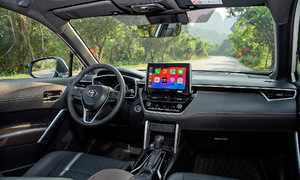 Toyota recalls over 7,500 vehicles in Vietnam due to dashboard screen error