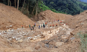First victim's body recovered in Da Nang landslide