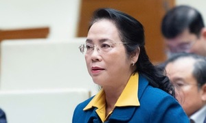 Tax on gold bullion not strong enough to deter speculation