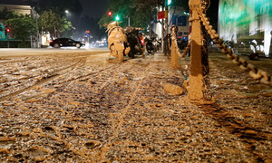 Driver fined for spilling mud on street