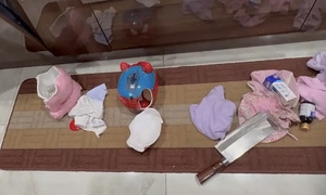 Man breaks into villa, steals two piggy banks