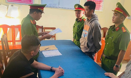 Man attacked for public urination outside home