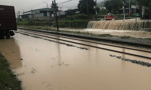 Numerous passenger trains canceled due to flooding