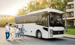 Thaco unveils Cruizer 95S seated bus
