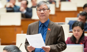 Students involved in school violence 'need to perform community service'