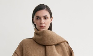 Scarf-attached tops: the hot item creating a 'quiet luxury' look