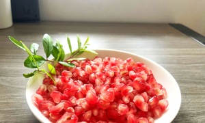 8 red fruits and vegetables beneficial for skin