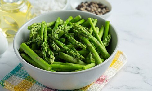 Why people with diabetes should start meals with vegetables