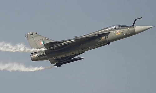 Indian fighter jet crashes at Dubai airshow