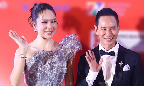 Ly Hai and Minh Ha, along with a galaxy of stars, attend Vietnam Film Festival red carpet