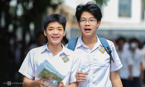 Hanoi to schedule 10th grade exam for late June