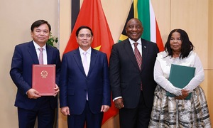 Vietnam - South Africa elevate relations to strategic partnership
