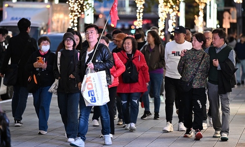 Japanese unfazed by absence of Chinese tourists