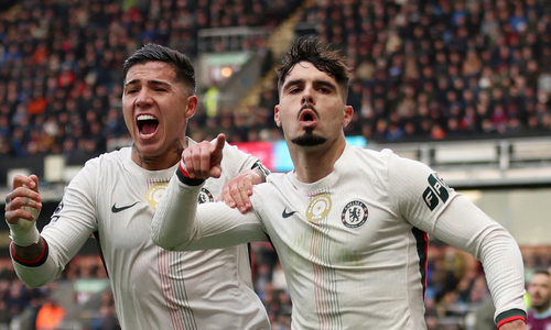 Chelsea return to second in premier league