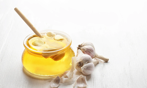 Is consuming garlic steeped in honey in the morning beneficial?