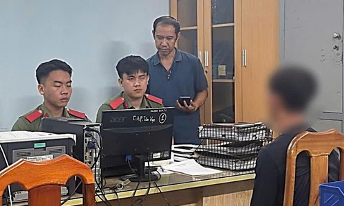 Man fined for posting false flood information about bridge connecting Dong Nai with Ho Chi Minh City
