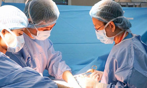 Pregnant woman in critical condition due to pre-eclampsia, both mother and child saved